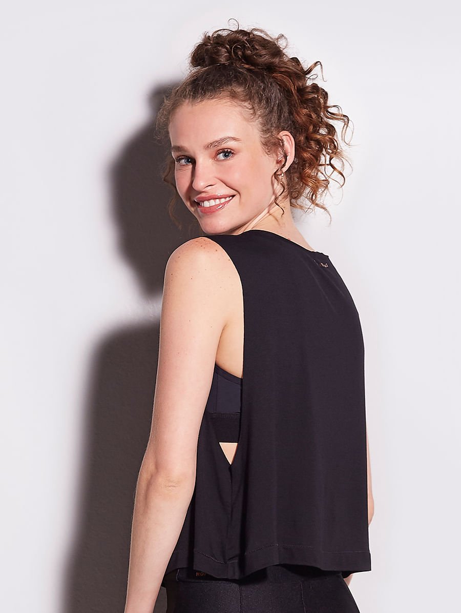 Regata Cropped Preto — foto 13