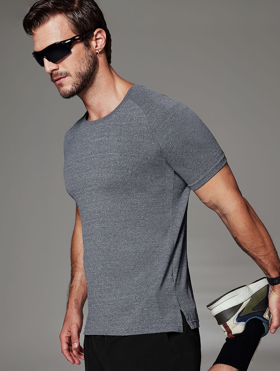 Camiseta Fitness Masculina Raglan Manga Curta Cinza Mescla — foto 4