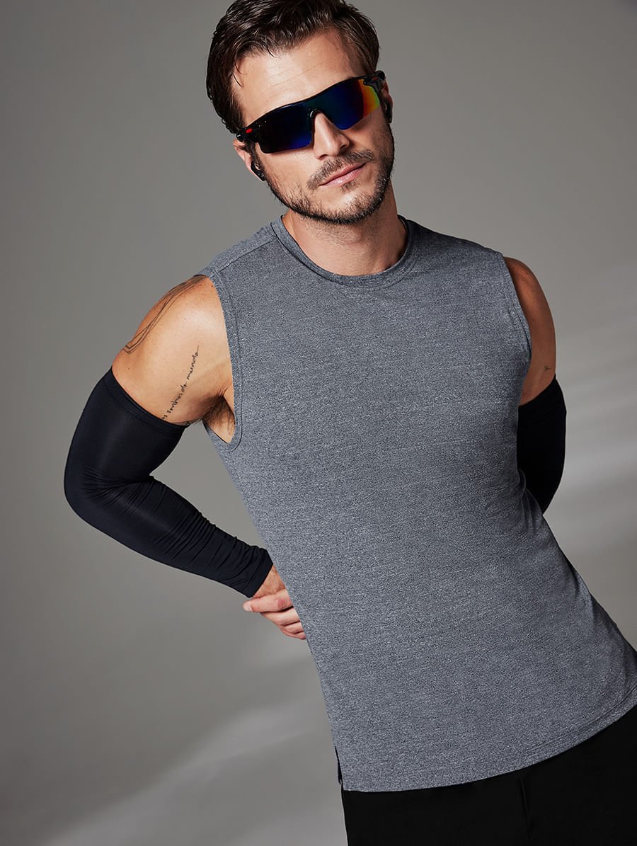 Regata Fitness Masculina Cinza Mescla — foto 4